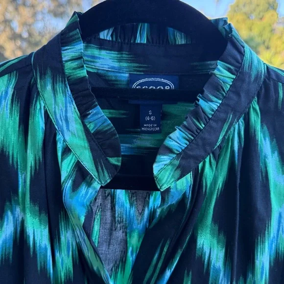 Scoop Black And Green Dress - Picture 3 of 16